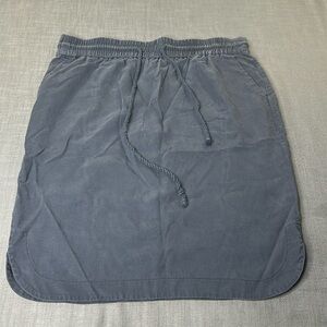 LOFT Gray Knee-Length Casual Skirt